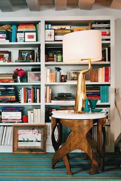 How To Style Your Bookshelves, According To The Experts